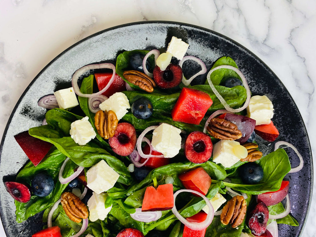 Berry Summer Fruits Spinach Salad