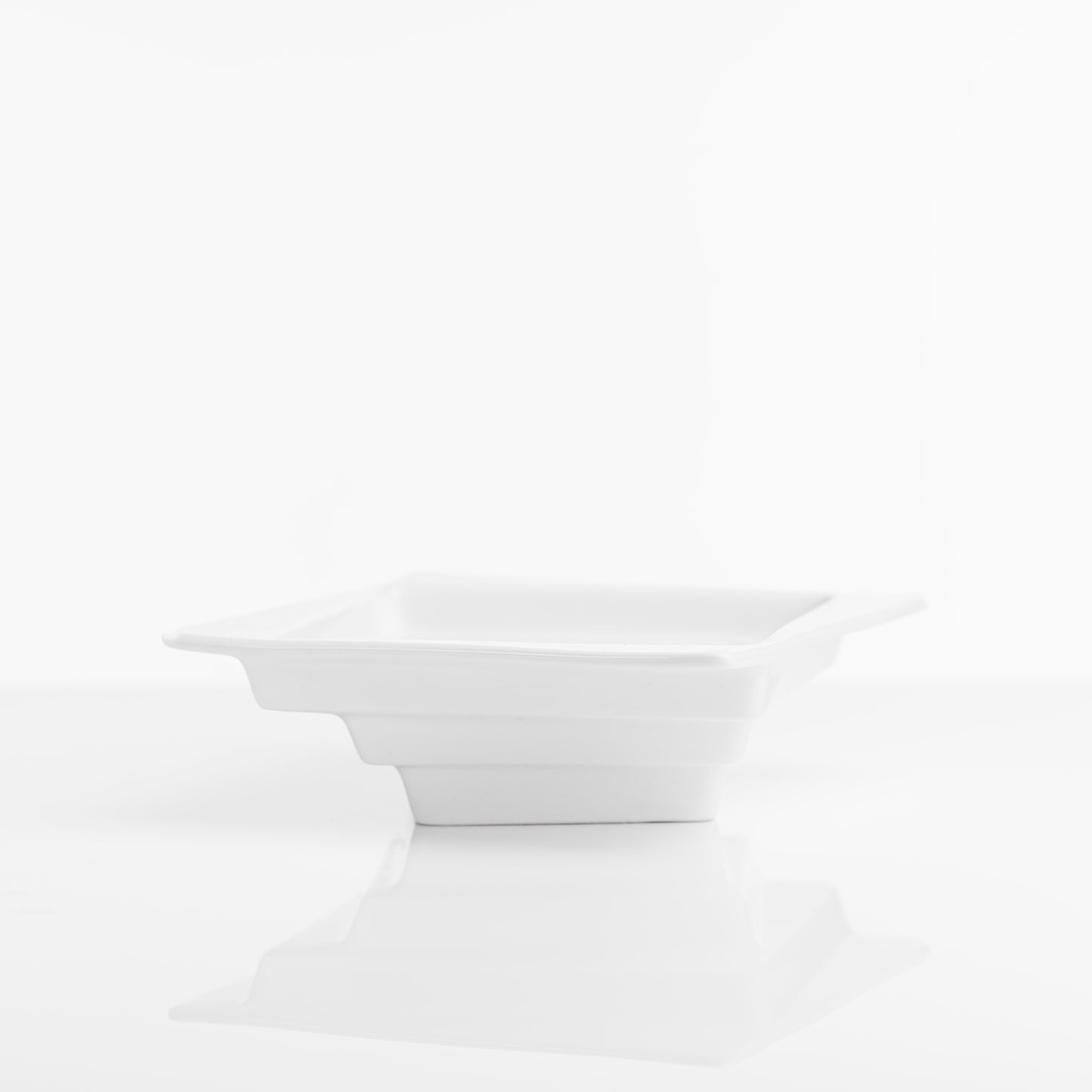 Square Collection 5.5" (14 cm) Porcelain Fruit Bowl